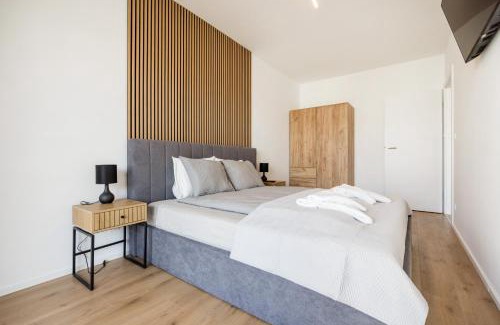 Nepszinhaz negyed Apartamento | Sleek Apartment with Balcony and Parking