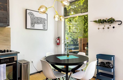 Santa Fe Apartamento | Sleek Baca Railyard Gem by Cafecito w/ Patio, Laundry, Full Kitchen