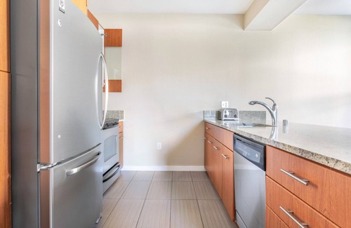 Cupertino Apartamento | Sleek Cupertino 1BR w/ BBQ, Pool, Parking, walk to Shops, by Blueground