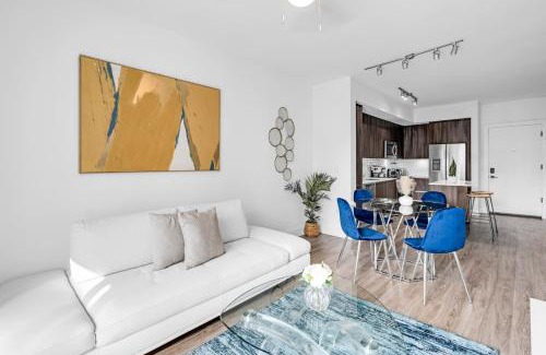 Doral Apartamento | Sleek Doral Retreat 1 Bed Oasis With Free Parking