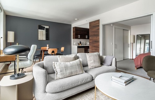 Civic Center Apartamento | Sleek Hayes Valley 1BR w/ On-Site Retail, Yoga & Dining, by Blueground