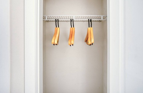 West Highland Apartamento | Sleek Highland 1BR w/ Roof, Gym & W/D, near Highland Park, by Blueground