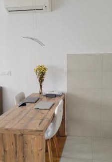 Novi Beograd Apartamento | Sleek & lovely studio with a great location
