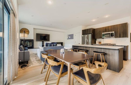 Willow Grove Condominio | Autumn Adventure Awaits! 15% Off Until Oct 31!