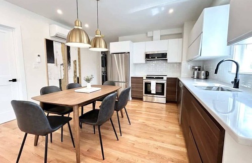 Arlington Apartamento | Sleek & Stylish Condo Retreat, 2BA, W/D