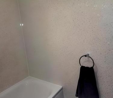 West Ham Apartamento | Sleek & Stylish - E15 Apartment With Parking
