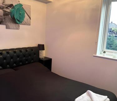 West Ham Apartamento | Sleek & Stylish - E15 Apartment With Parking