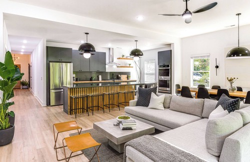 Lancaster Casa | Sleek Tennessee Retreat: 2 Mi to Center Hill Lake!