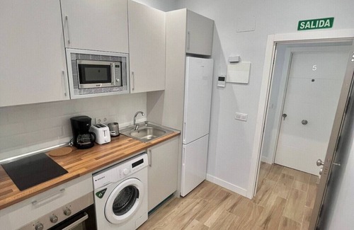 Hortaleza Apartamento | Estudio Urbano y Elegante | Cerca de IFEMA