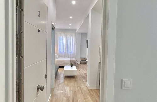 Hortaleza Apartamento | Estudio Urbano y Elegante | Cerca de IFEMA