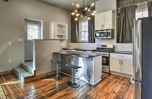 Wytheville Apartamento | Sleek Wytheville Apartment Near Food + Drink!