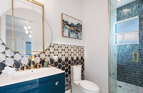 Baytown Casa | Sleep 40, Wedding venue, Family reunions, fishing