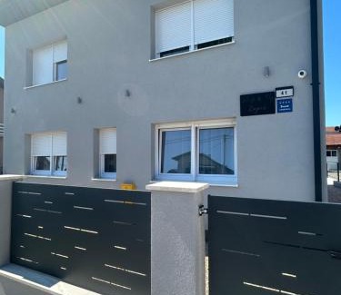 Velika Gorica Apartamento | Sleep&Fly Zagreb AIRPORT APARTMENTS
