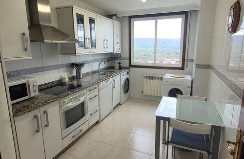 Maceda Apartamento | Dormir en Maceda con vistas espectaculares a 20 min de la Ribeira Sacra