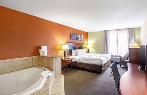 Madison Hotel | Sleep Inn & Suites Madison - Monona