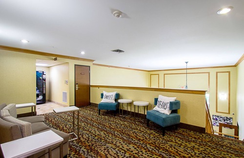 Madison Hotel | Sleep Inn & Suites Madison - Monona