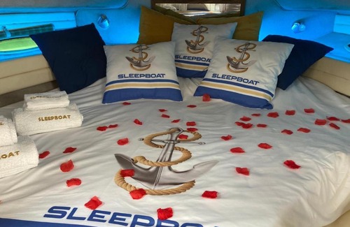 Campanha Alquiler De Eote | SLEEPBOAT YACHT