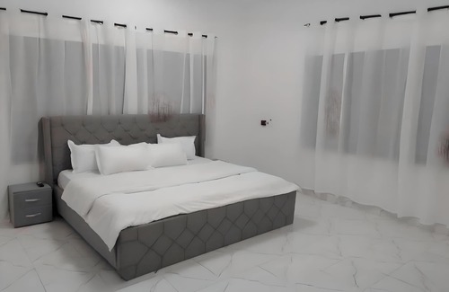Afienya Hotel | Sleepeaze Hotel