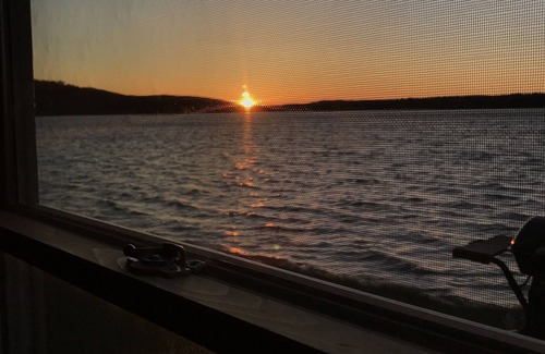 Maple City Cabaña | Sleeping Bear Dunes Cottage en el lago