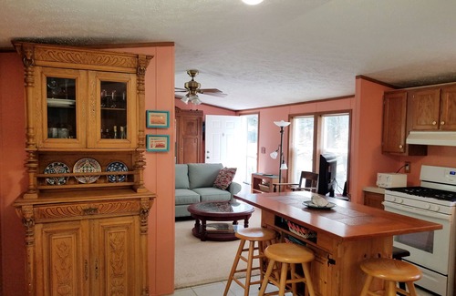 Maple City Casa | 1 milla del lago Big Glen y cerca de Sleeping Bear Dunes - SÁBADO Y SÁBADO