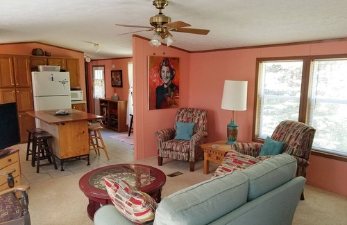 Maple City Casa | 1 milla del lago Big Glen y cerca de Sleeping Bear Dunes - SÁBADO Y SÁBADO
