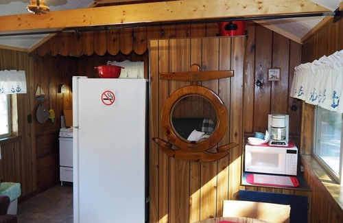 Honor Cabina | Sleeping Bear Riverside Cabins - Cabin #1