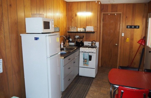 Honor Cabina | Sleeping Bear Riverside Cabins - Cabin #4