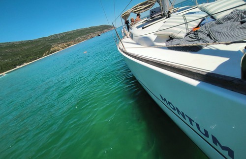 Carvalhal Alquiler De Eote | Sleeping on a Yacht Experience