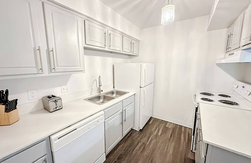 Windsor Park Apartamento | Sleepover: Airy 1BD/1BA + Gym - Austin TX