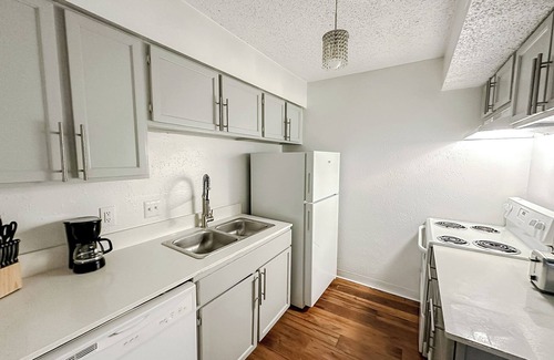 Windsor Park Apartamento | Sleepover : Dashing 1BD/1BA + Gym - Austin TX