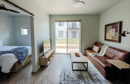 Bowling Green Apartamento | Sleepover: Inviting 1BD/1BA - Bowling Green