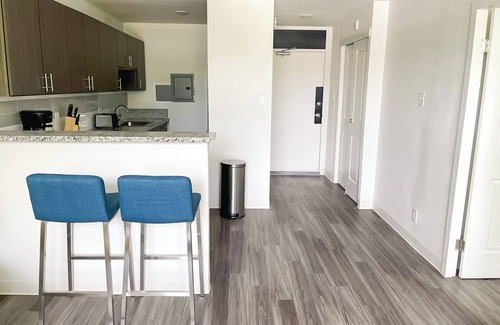 Cincinnati Apartamento | Sleepover: Superior 1BD/1BA + Gym - Cincinnati