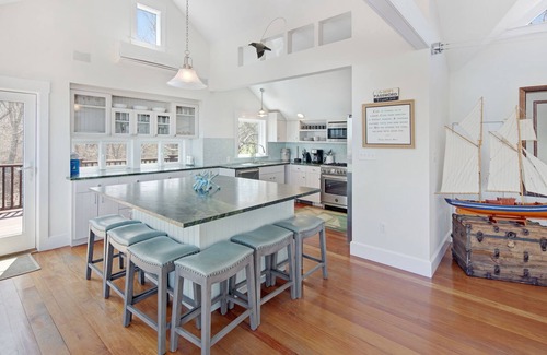 Edgartown Casa | Capacidad para 12 personas, vistas increíbles y una cancha de deportes / tenis