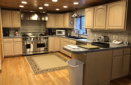 North Eastham Casa | Camine hasta Kingsbury y el primer encuentro en la playa y el lago - Wi-Fi y AC Huge Family Home