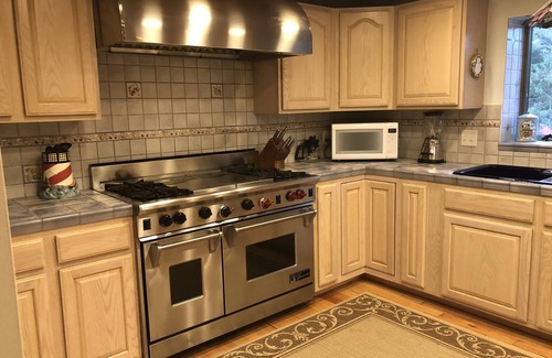 North Eastham Casa | Camine hasta Kingsbury y el primer encuentro en la playa y el lago - Wi-Fi y AC Huge Family Home