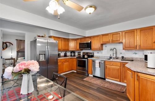 Southwest Garden Casa | Sleeps 12 , Safe area , Close to top attractions