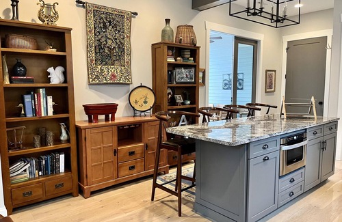 Brevard Casa | Sleeps 12, Stunning 4BR/4.5Bath Walking distance to downtown Brevard/ trails