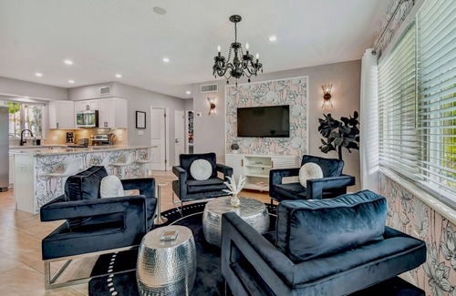 South Pinellas Community Council Casa | Duerme 10! Calle completamente renovada Pete Home Near Madeira Beach- ¡Uhh! ¡Mazing!