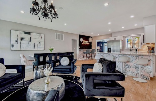 South Pinellas Community Council Casa | Duerme 10! Calle completamente renovada Pete Home Near Madeira Beach- ¡Uhh! ¡Mazing!
