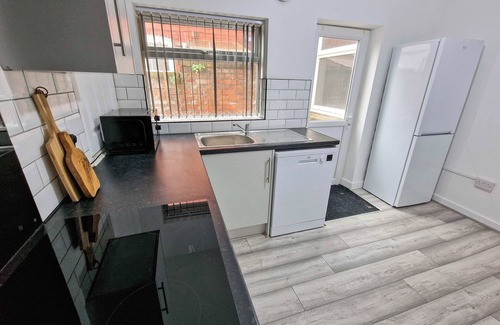 Clayton Casa | Sleeps 16 Etihad/Co-Op Live home by City SuperHost