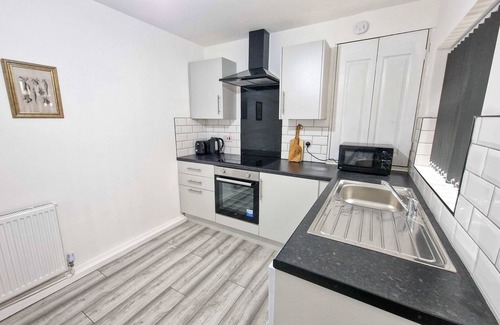 Clayton Casa | Sleeps 16 Etihad/Co-Op Live home by City SuperHost