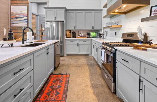 Broken Bow Cabina | Sleeps 16 | Hot Tub | Fire Pit | Games | 2 Acres