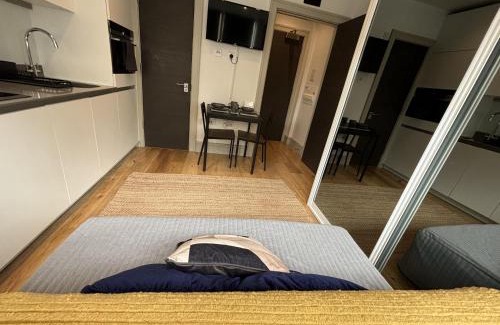Broad Green Apartamento | Sleeps 2 Studio -Central Croydon London -WiFi & Tv