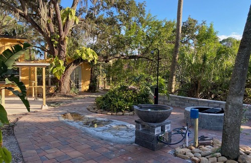 Town 'n' Country Casa | Sleeps 20+, 2 houses, Swim-Spa, hot tub, bachelor and party place
