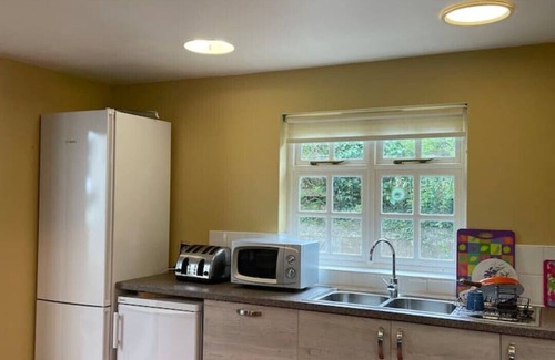 Lawrenny Casa | Sleeps 22 - 5 min to local pub, 15 mins from the beach