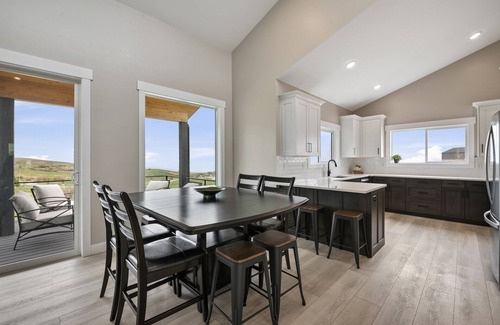 Fish Haven Casa | Sleeps 22|Boat & Toys Parking|Hot Tub|Ping Pong