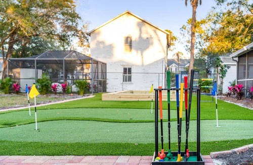 Port Tampa City Villa | Sleeps 25 Heated Pool Indoor/Outdoor Games Theater