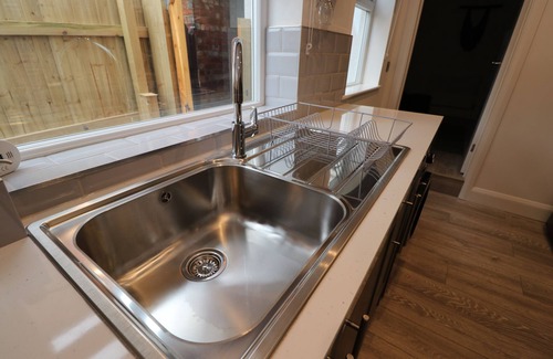 Grantham Apartamento | Sleeps 4- 1-Bedroom Apartment – Walking Distance to Grantham Town Centre!