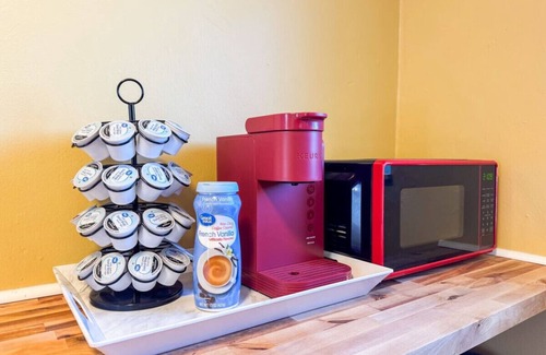 Mount Oliver Apartamento | Sleeps 4! Cozy 1 Bedroom w/ Comfy Queen Mattress