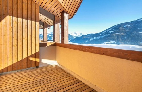 La Lechere Apartamento | Sleeps 4! Studio | Scenic Living in Valmorel!